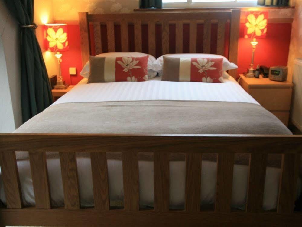 The Belfry At Yarcombe Bed & Breakfast Екстериор снимка
