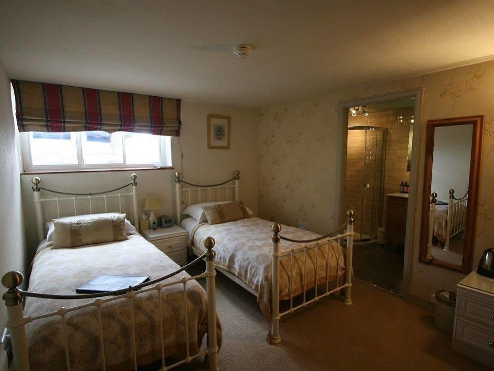 The Belfry At Yarcombe Bed & Breakfast Екстериор снимка
